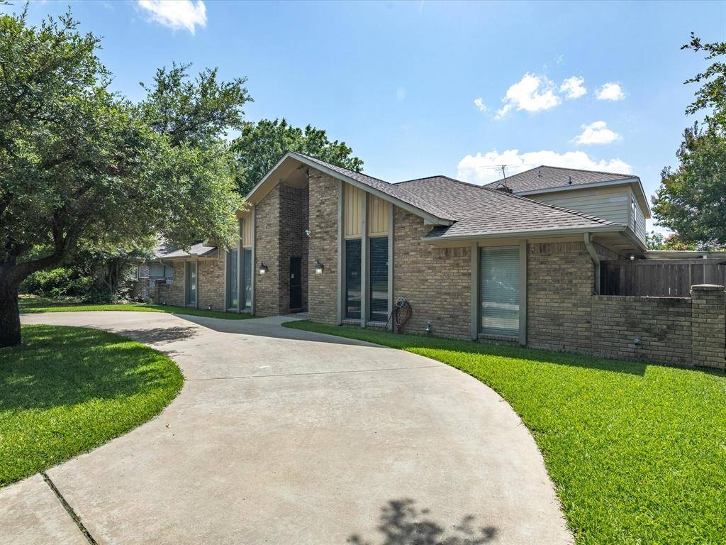 Dallas, TX 75243,10315 Cimmaron Trail