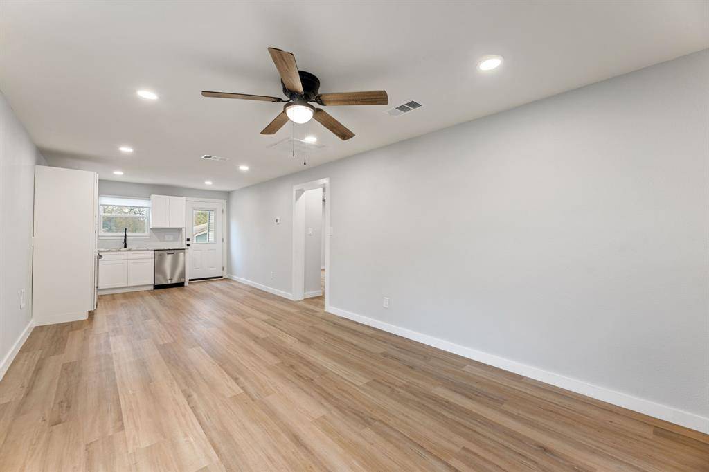 Fort Worth, TX 76105,2512 Campbell Street