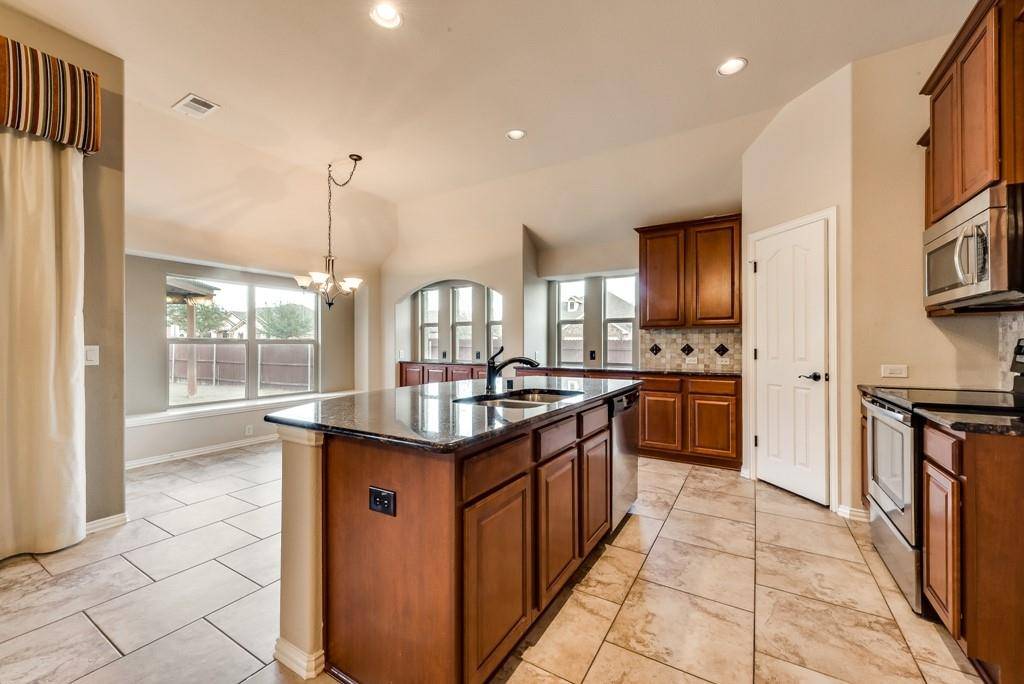 Midlothian, TX 76065,5422 Leander Way