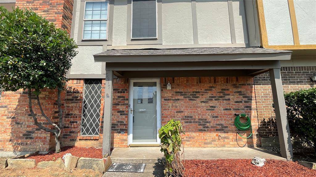 Dalworthington Gardens, TX 76013,2217 Roman Court