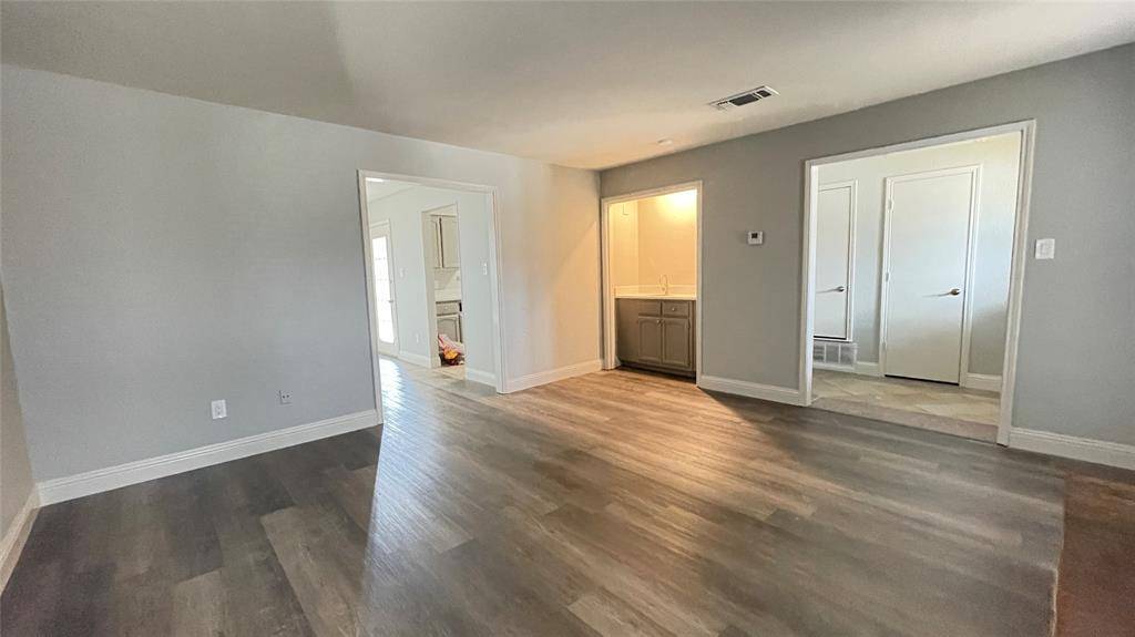 Dalworthington Gardens, TX 76013,2217 Roman Court