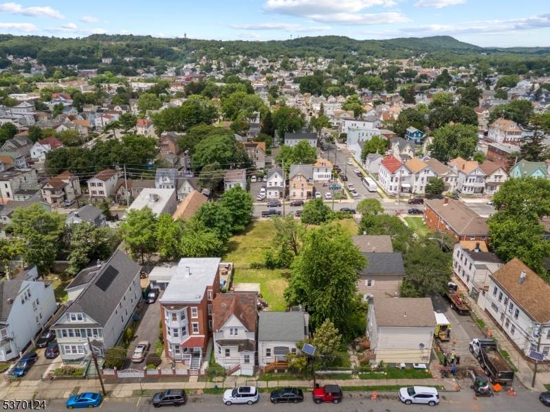 Paterson City, NJ 07522,73 N 6Th St