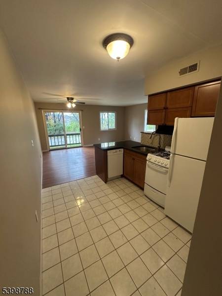 Vernon Twp., NJ 07462,1 Snowbird Ct #9