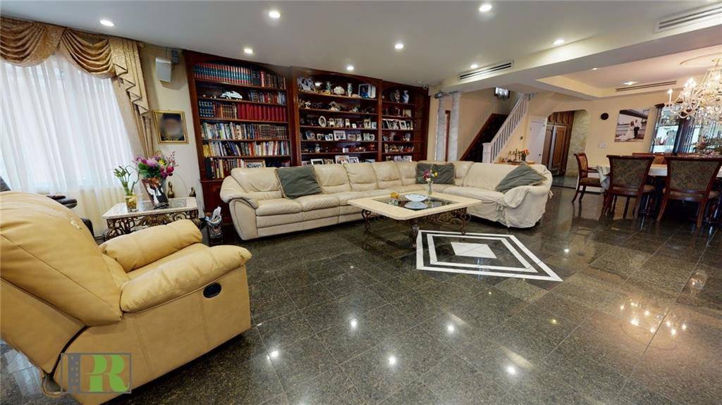 Brooklyn, NY 11210,2112 Avenue L