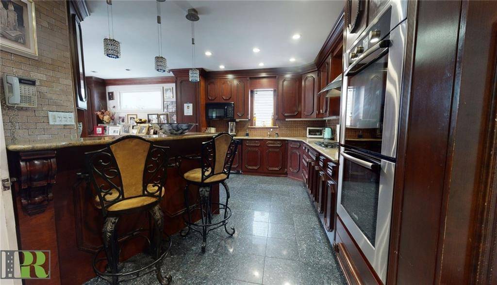 Brooklyn, NY 11210,2112 Avenue L