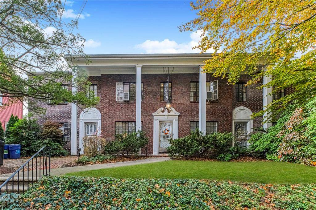 Staten  Island, NY 10301,58-62 University PL