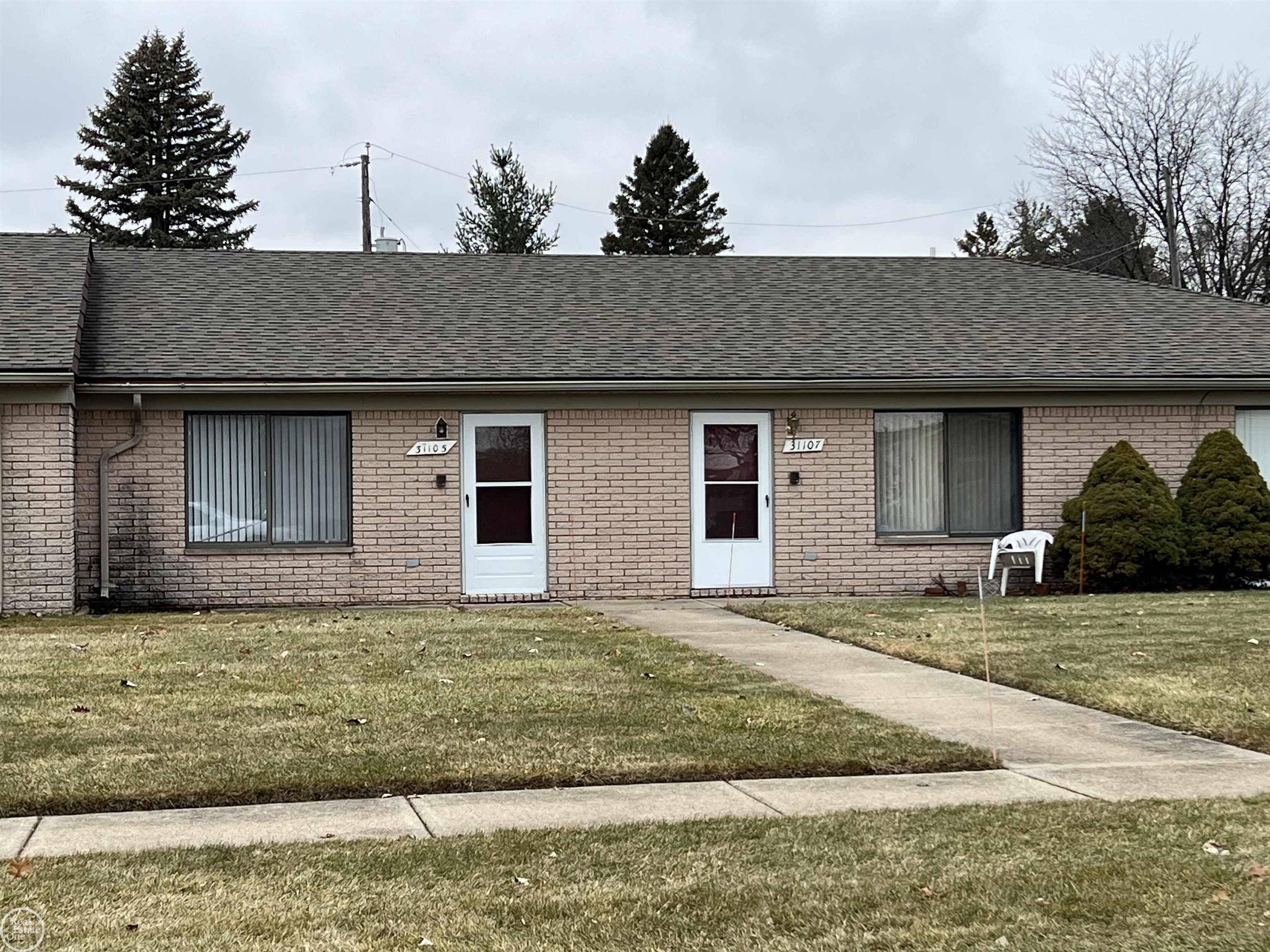 Fraser, MI 48026,31105 Grove ST