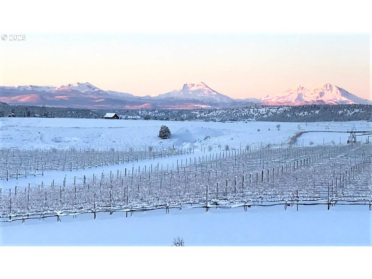 Terrebonne, OR 97760,70445 NW LOWER VALLEY DR