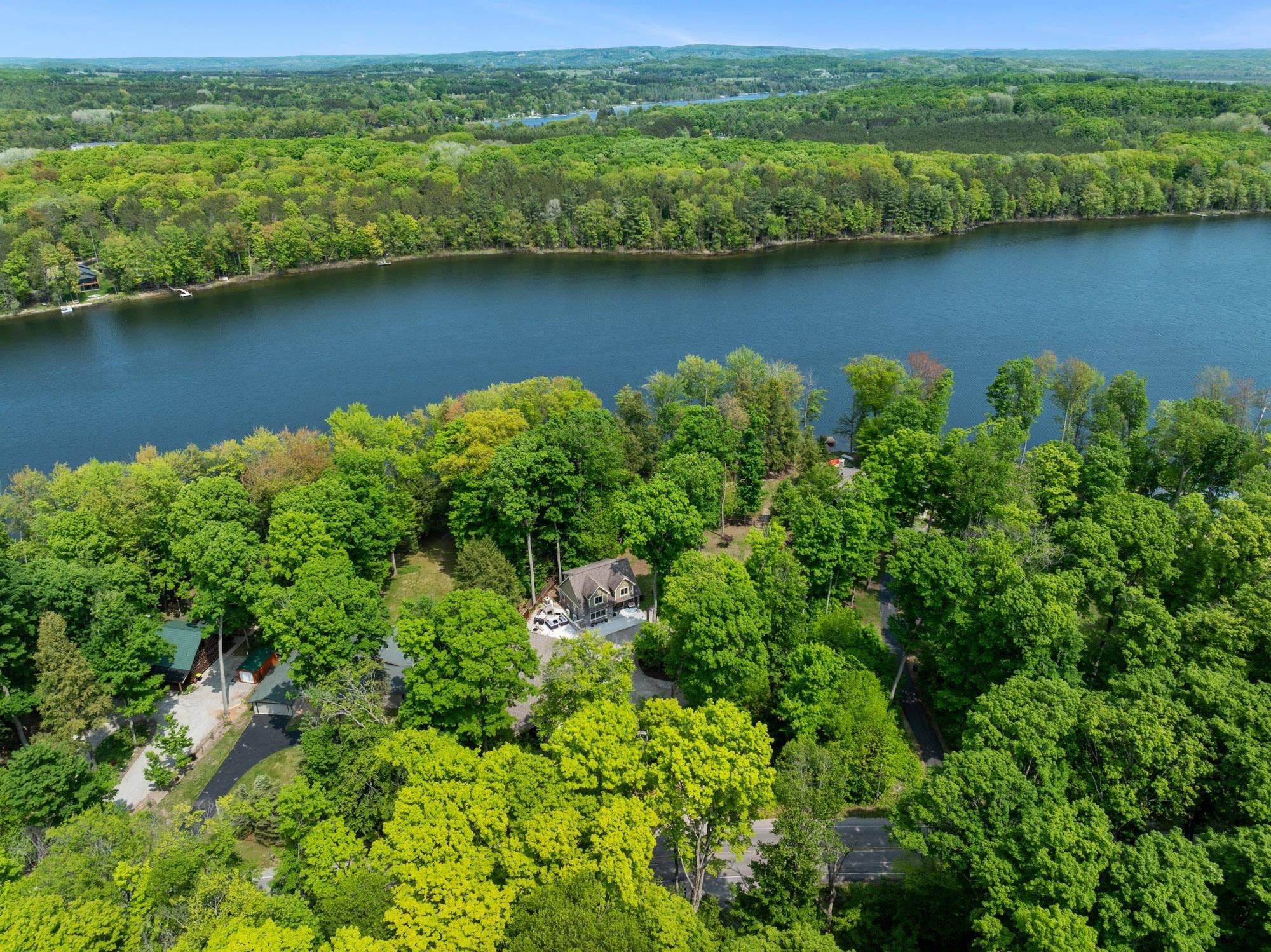 Alden, MI 49612,7105 SE Torch Lake DR