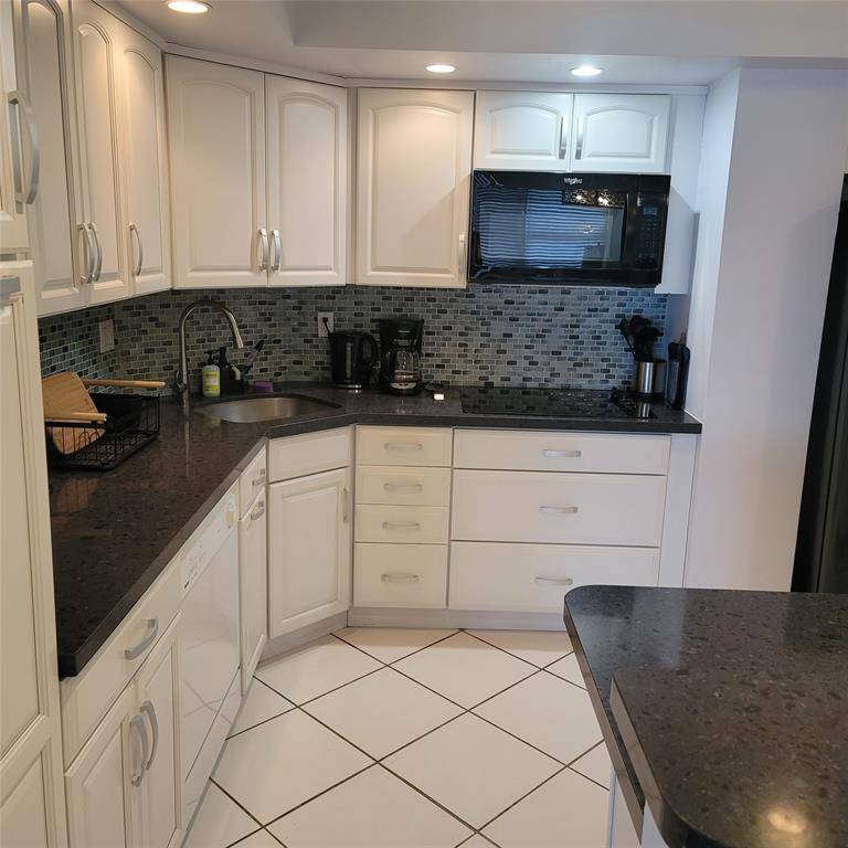 Fort Lauderdale, FL 33308,3800 Galt Ocean Dr #707