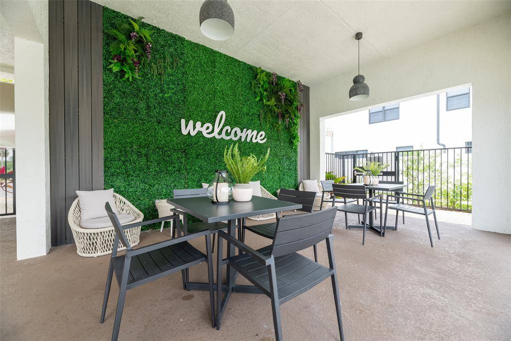 Pompano Beach, FL 33069,711 DEL VISTA RD