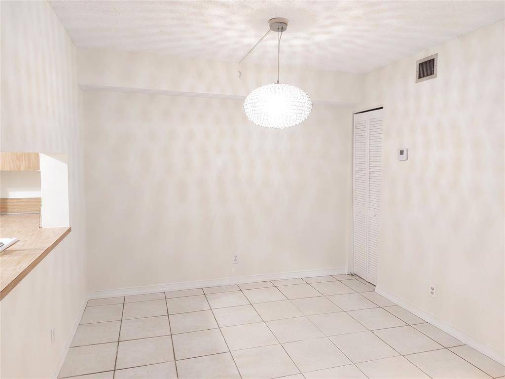 Pompano Beach, FL 33069,409 Gardens Dr #104