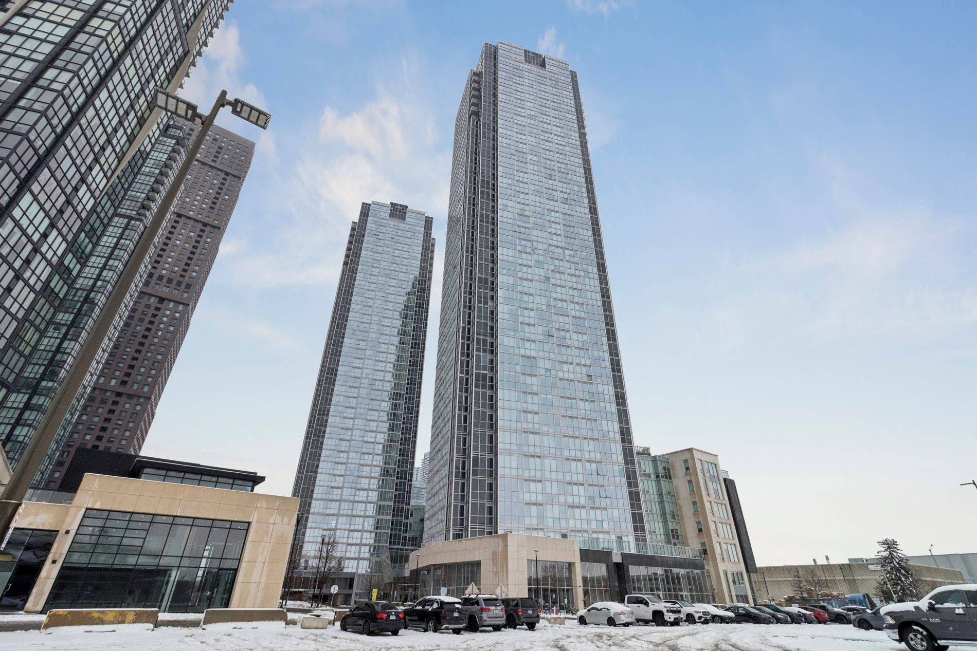 Vaughan, ON L4K 0K5,2908 Hwy 7 N/A #525