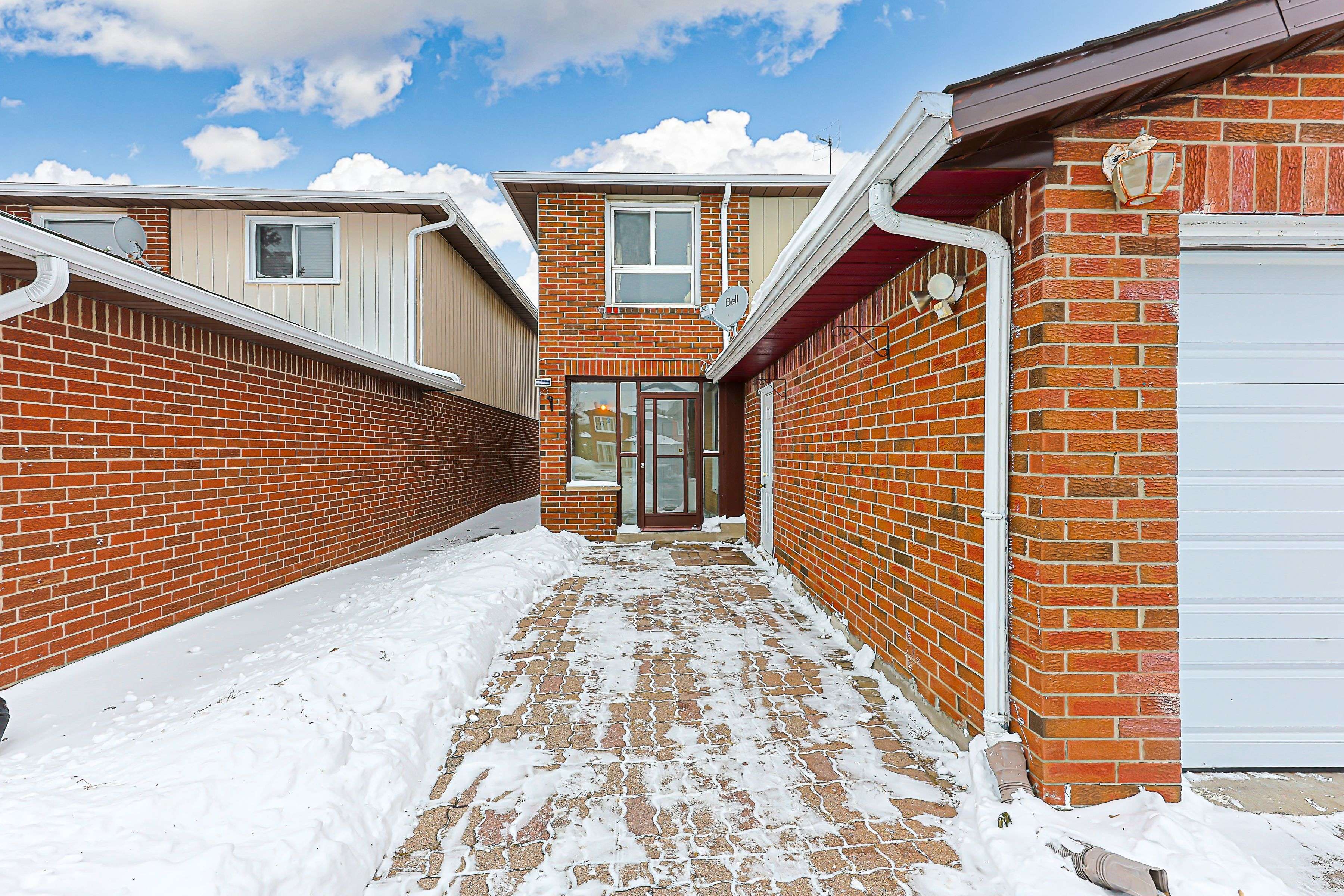 Markham, ON L3R 3E3,152 Risebrough Circuit