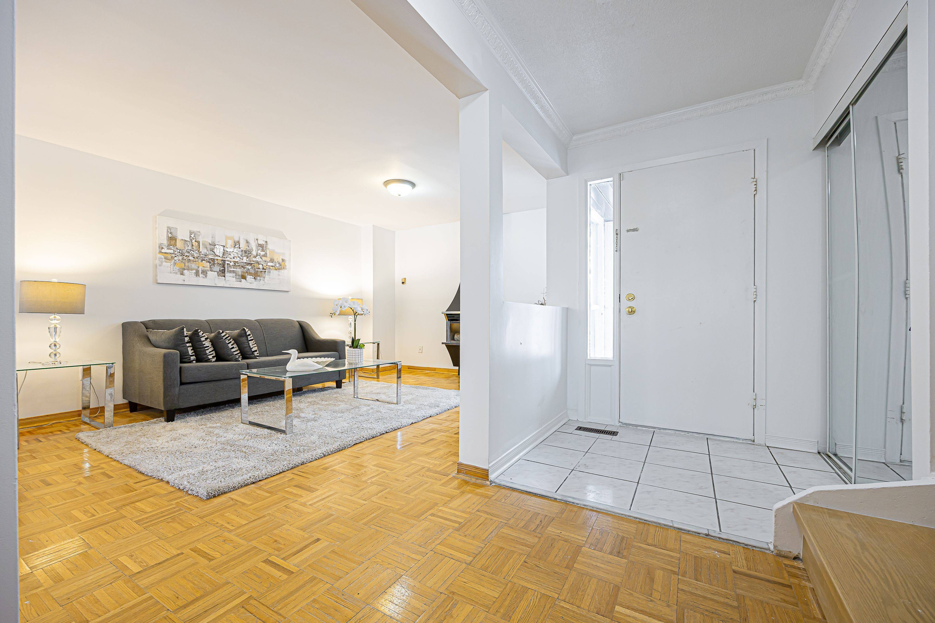 Markham, ON L3R 3E3,152 Risebrough Circuit