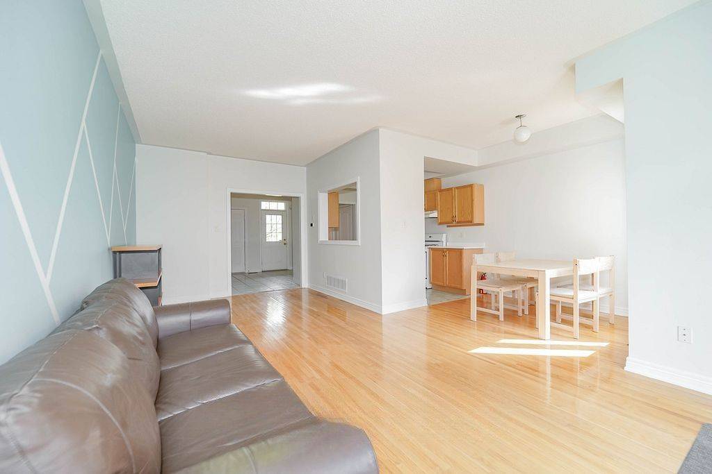 Richmond Hill, ON L4S 2C9,77 Angelica AVE