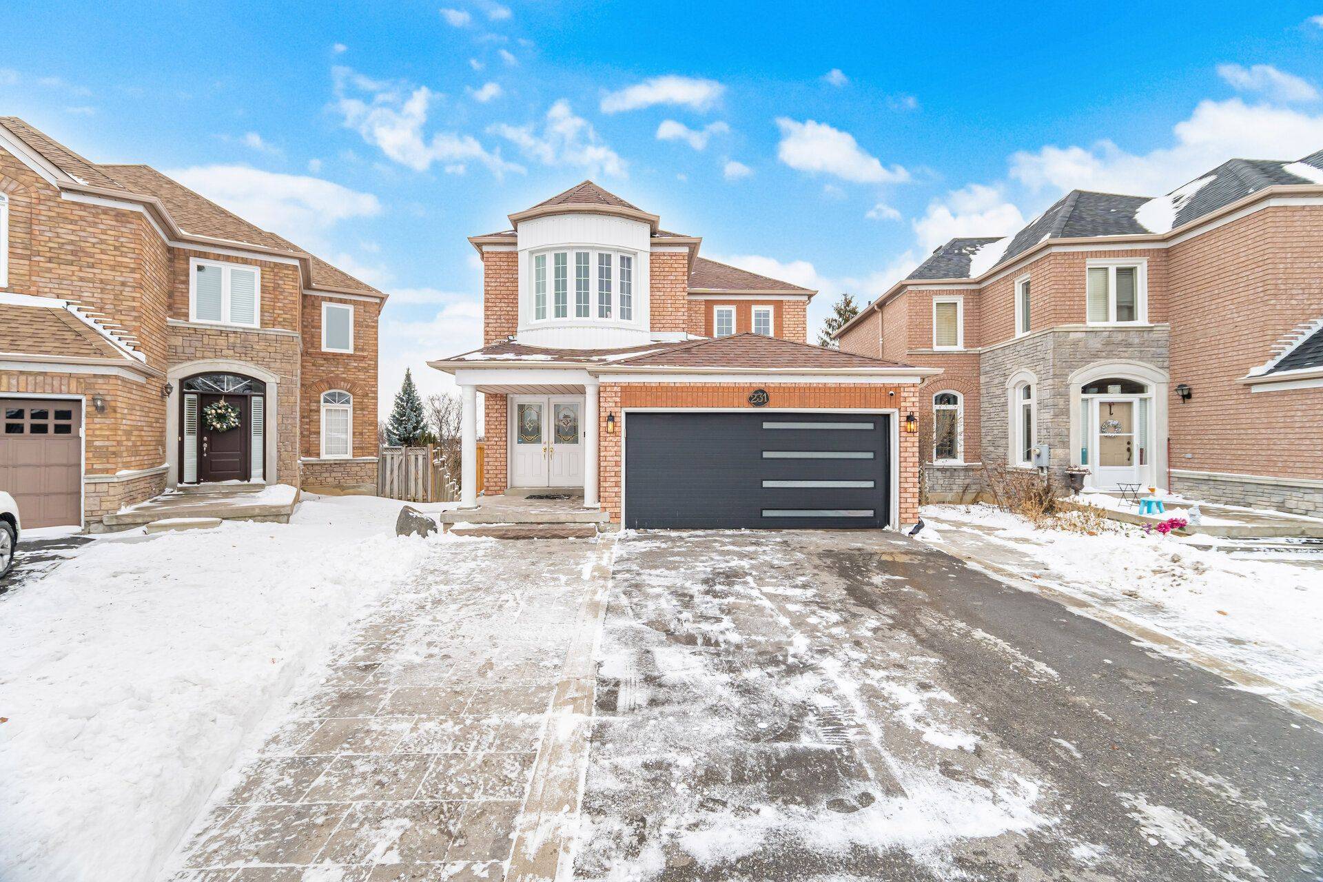 Vaughan, ON L4L 9B4,231 Matthew DR
