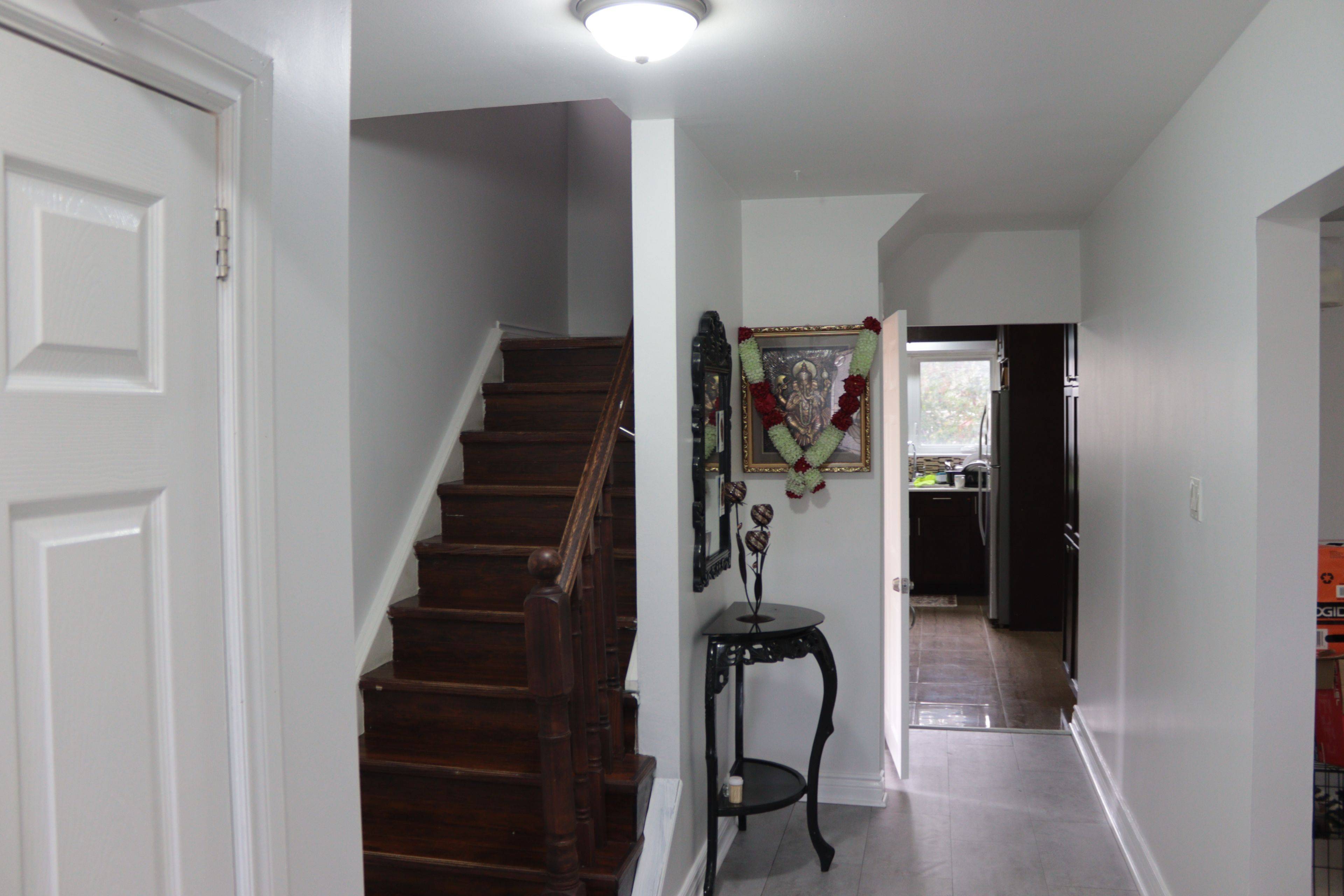 Toronto W05, ON M3N 1M1,20 Demaris AVE