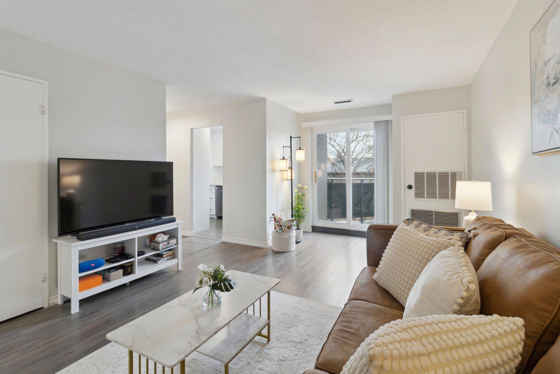 Mississauga, ON L5J 4H8,2001 Bonnymede DR #214