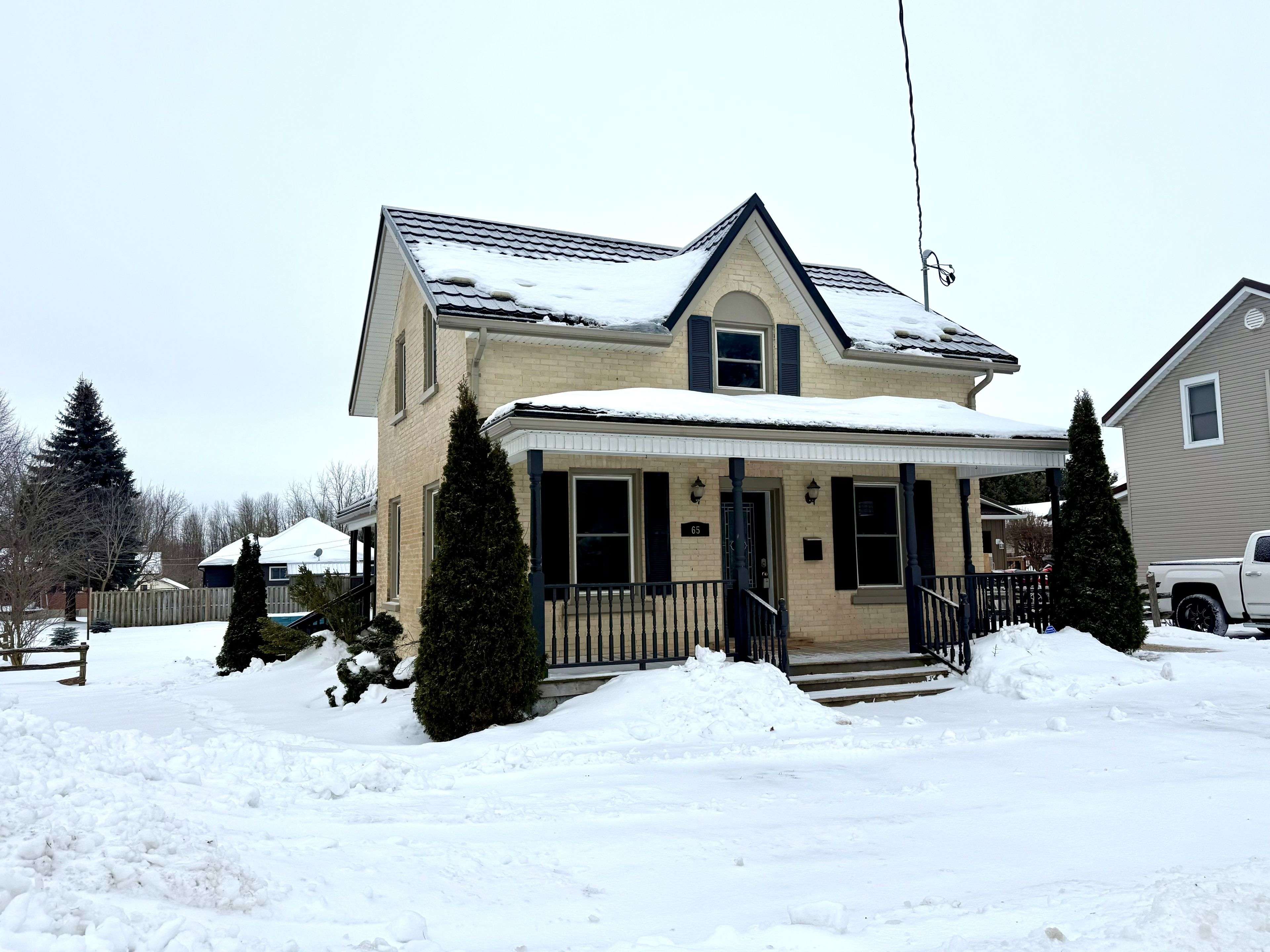 Minto, ON N0G 1M0,65 Elora ST N