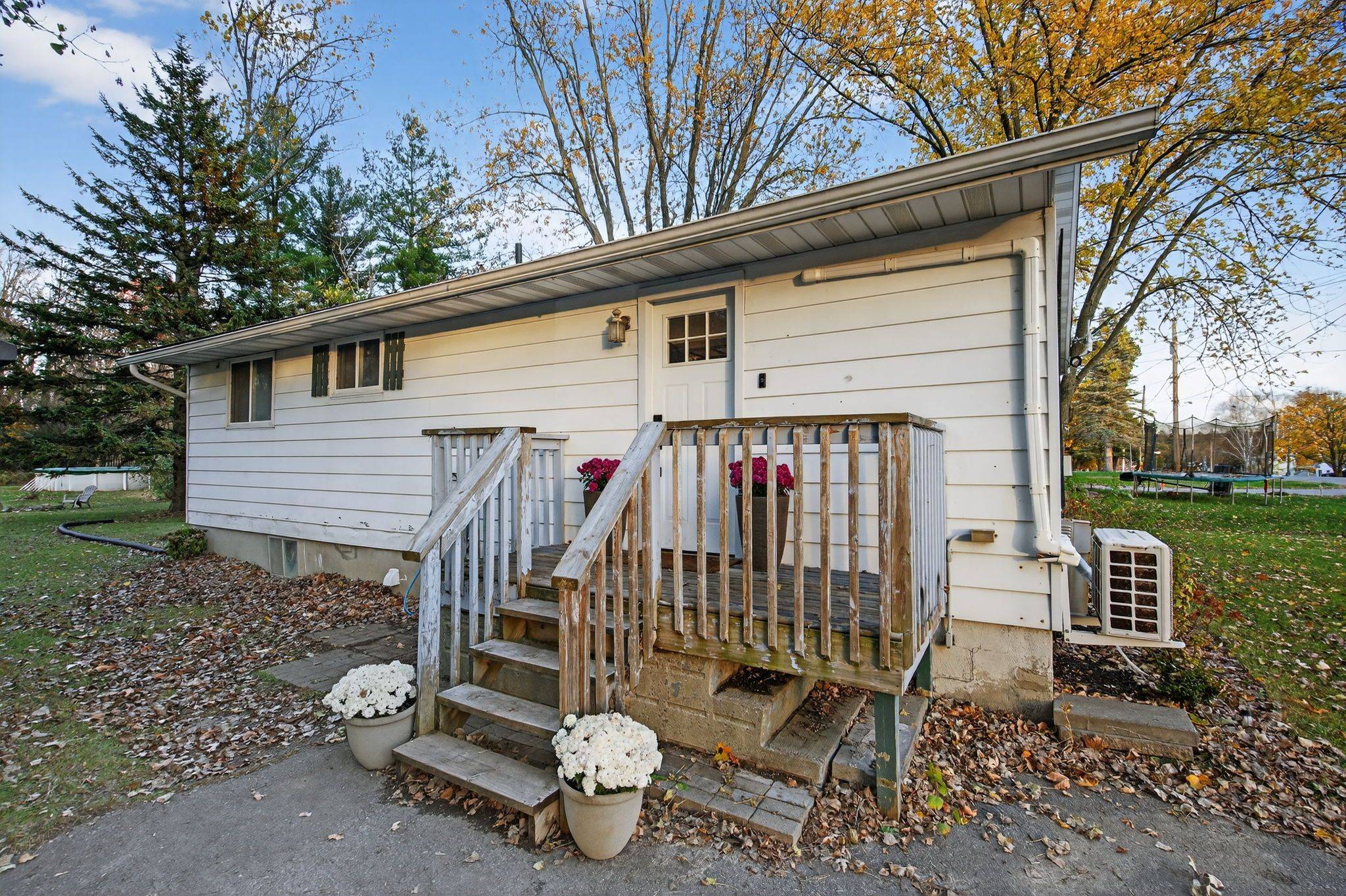 Prince Edward County, ON K0K 2T0,78 Fawcette AVE