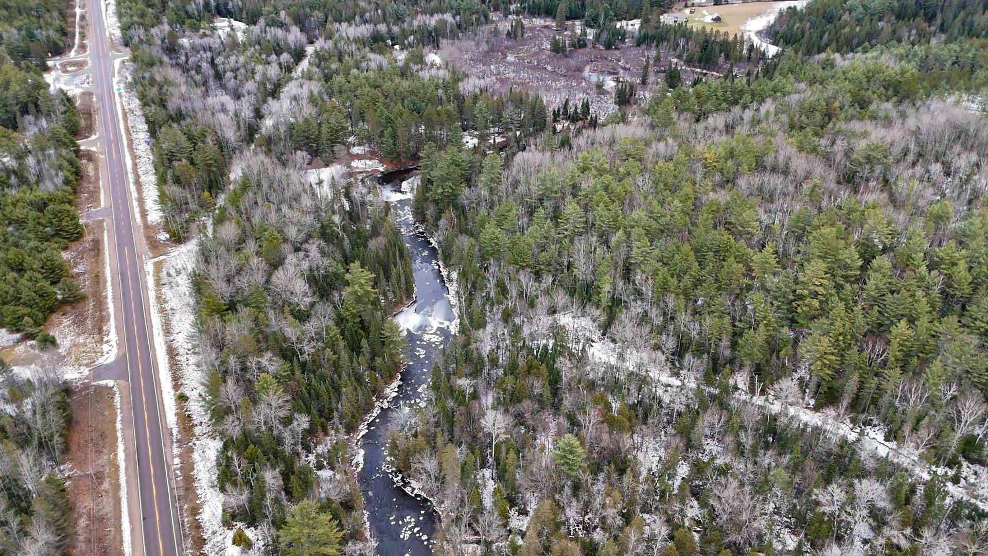 Hastings Highlands, ON K0L 2R0,0 Park RD