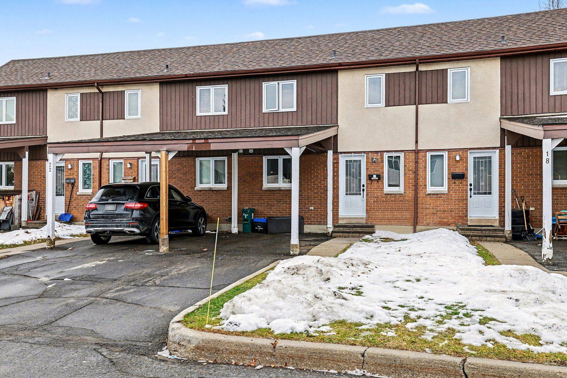 Bells Corners And South To Fallowfield, ON K2H 9B6,20 Lovell LN