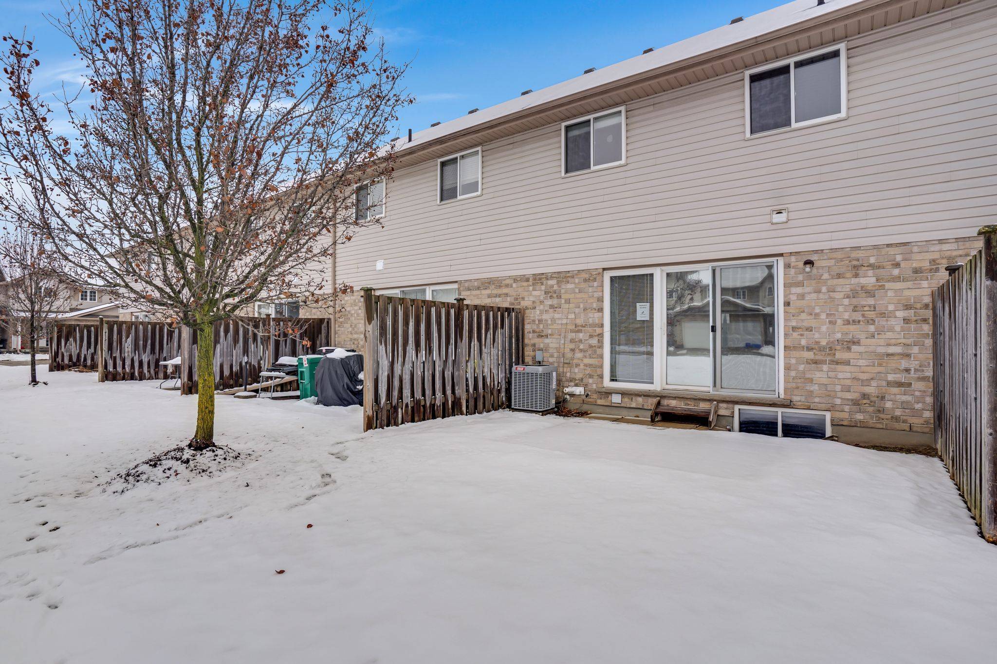 Kitchener, ON N2C 0A9,310 FALLOWFIELD DR