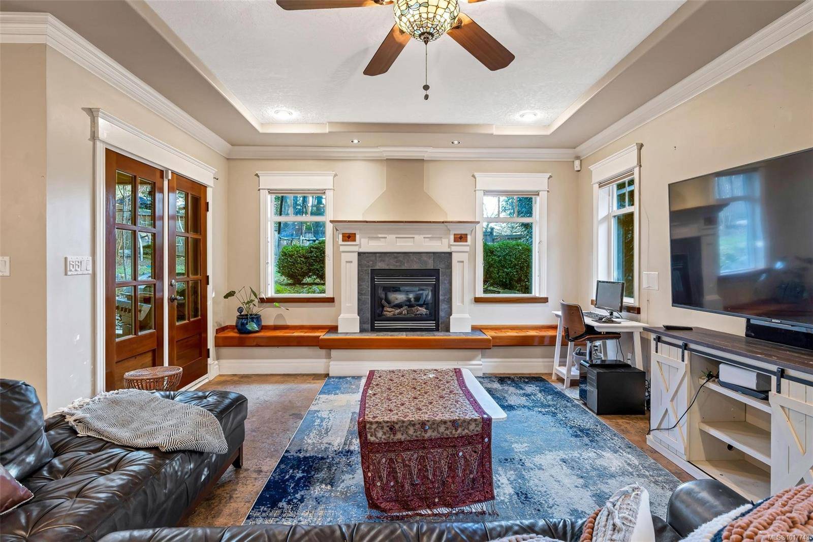 Saanich, BC V9E 2B9,411 Conway Rd