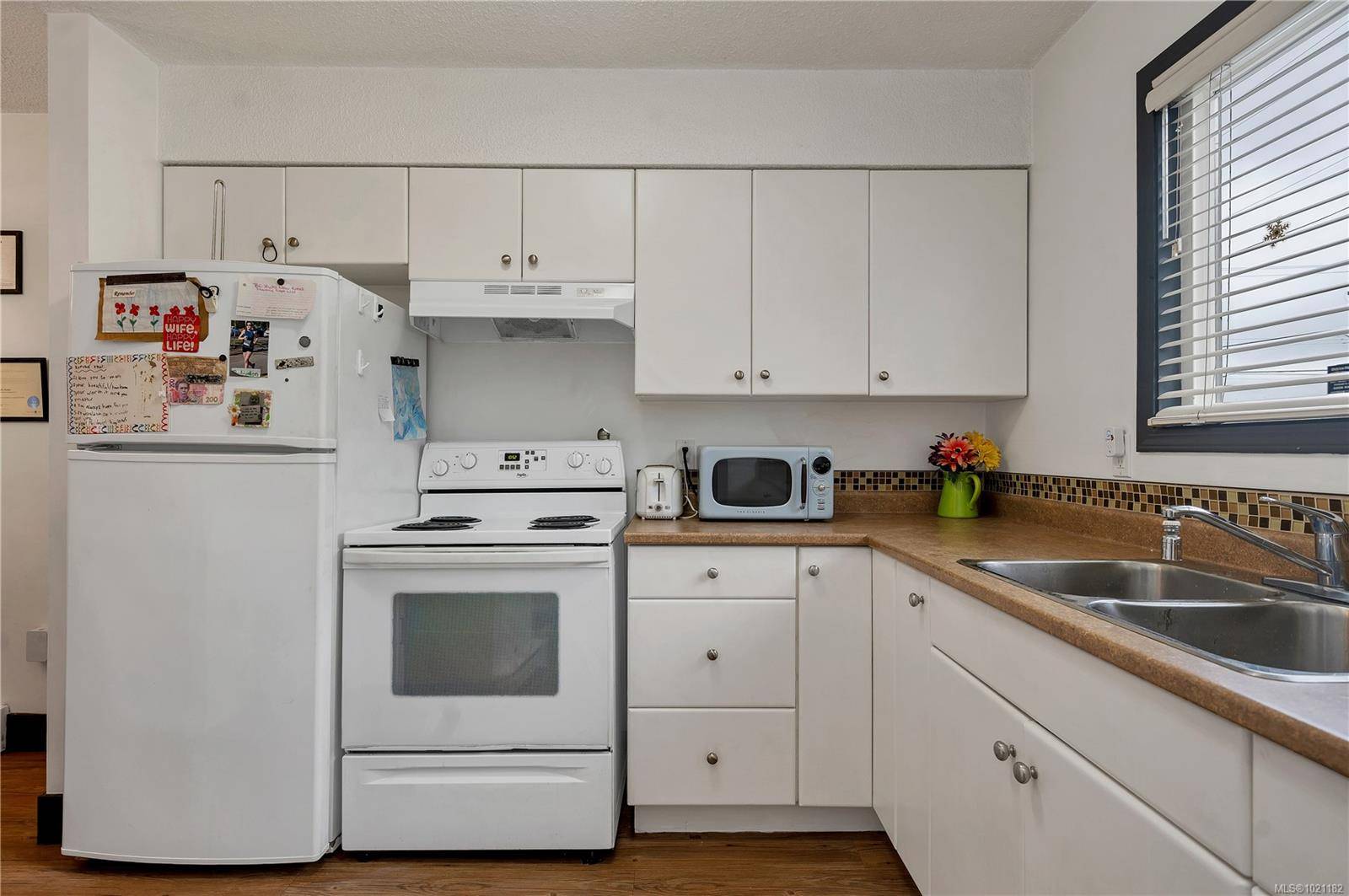 Campbell River, BC V9W 1A8,824 Island Hwy S #105