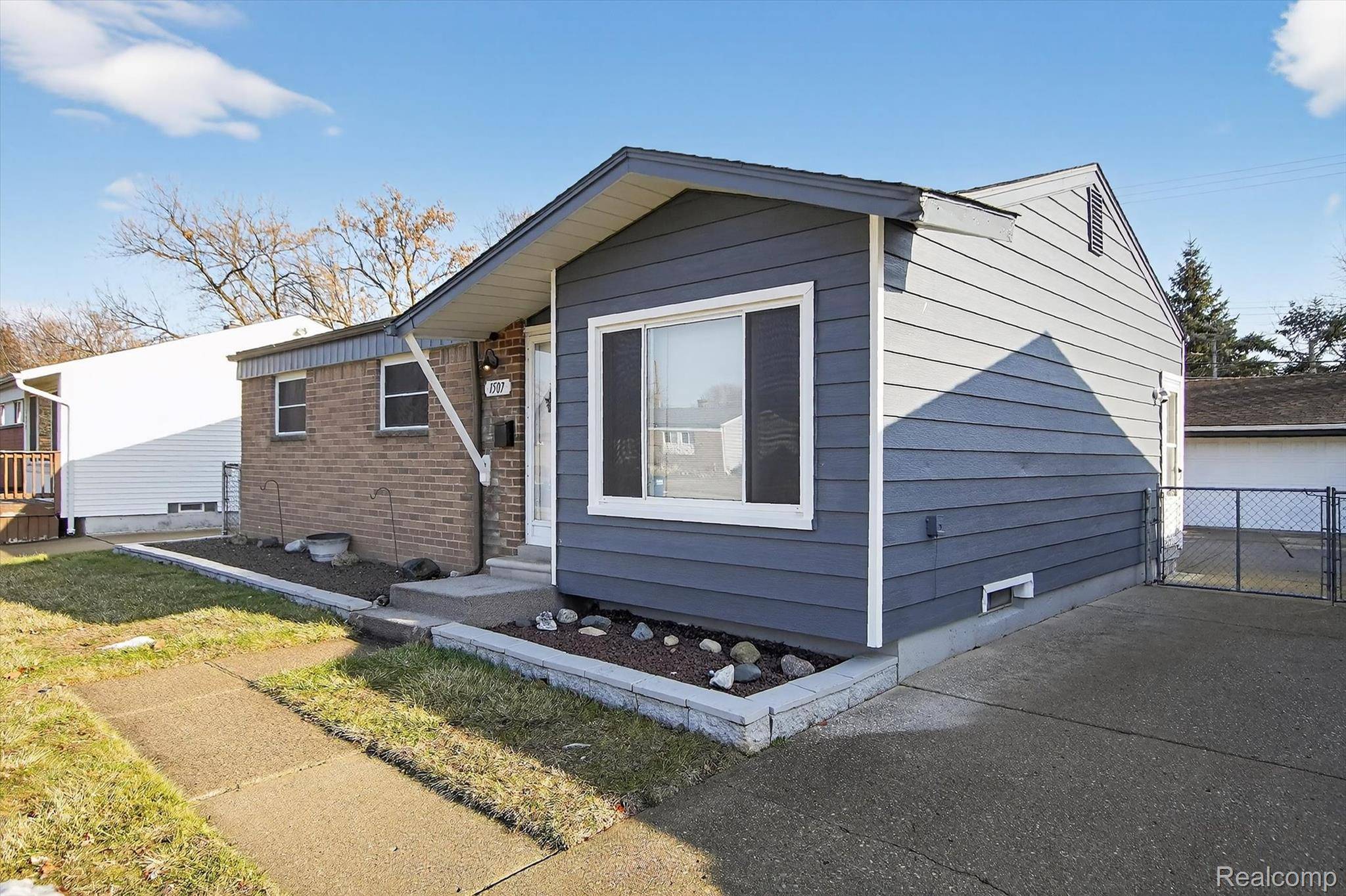 Westland, MI 48186,1507 Gloria ST