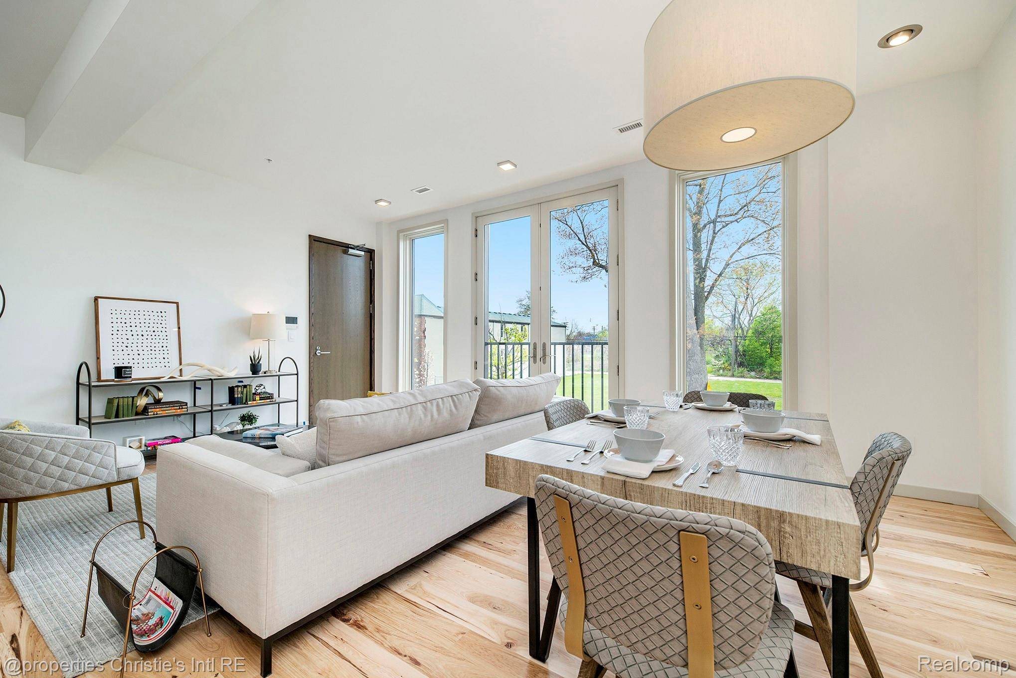 Detroit, MI 48214,1450 Townsend ST