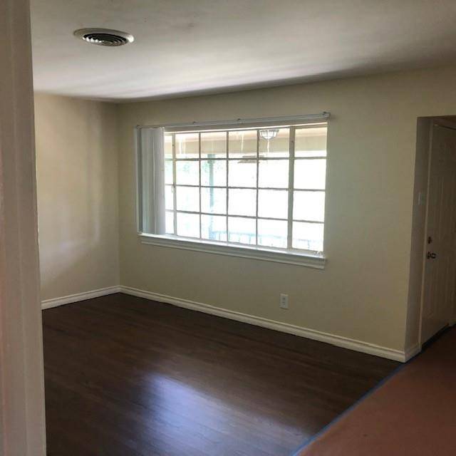 Dallas, TX 75228,9583 Ash Creek Drive