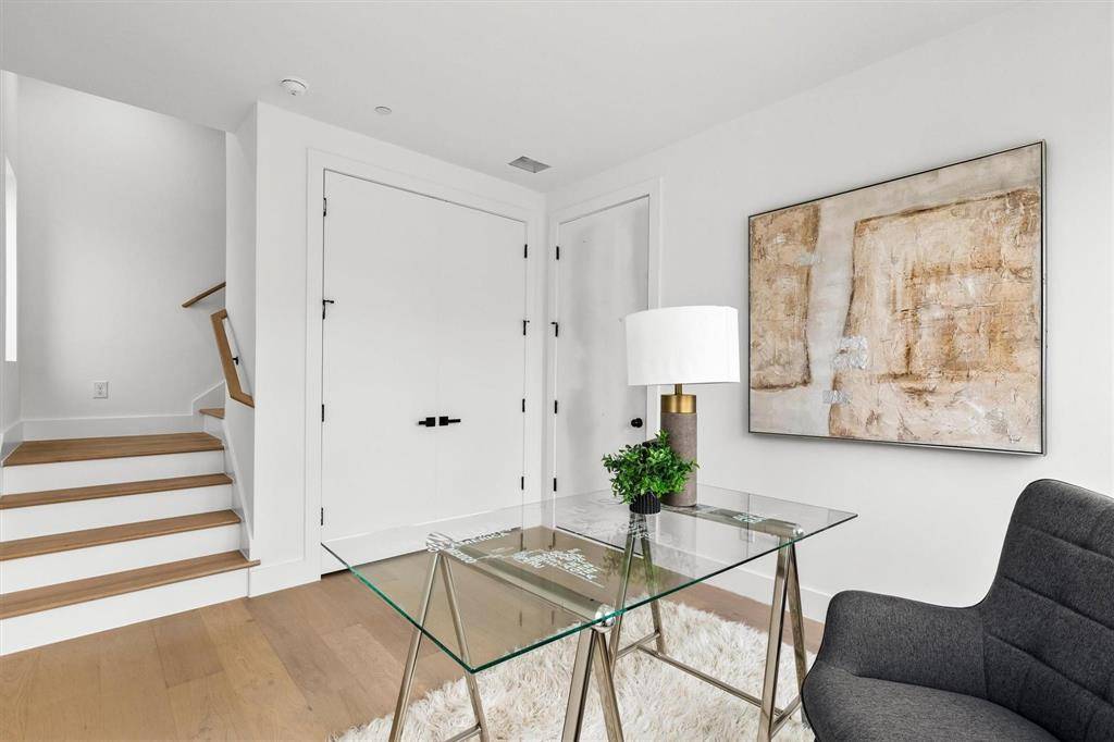 Dallas, TX 75203,604 N Ewing Avenue #105