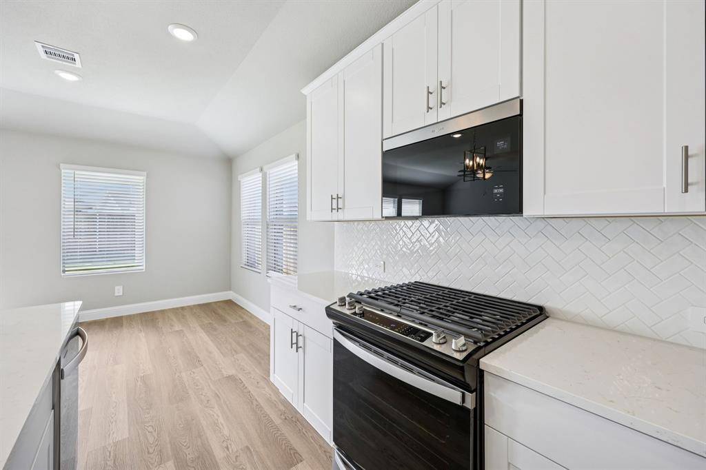 Mckinney, TX 75069,409 Midnight Oak Drive