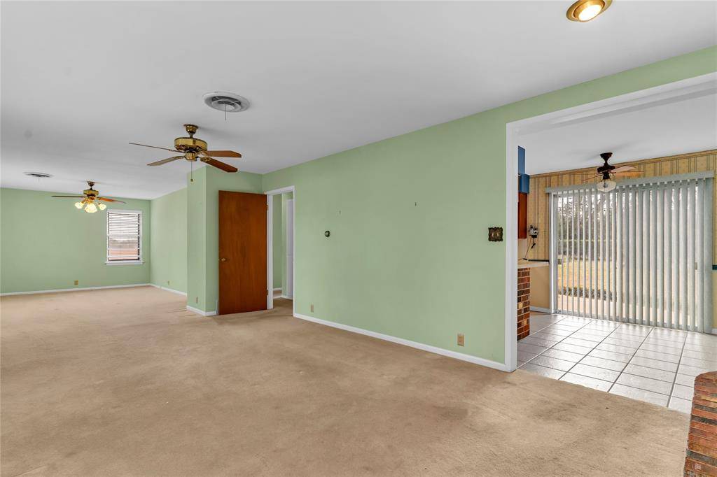 Cleburne, TX 76033,1301 Rose Avenue