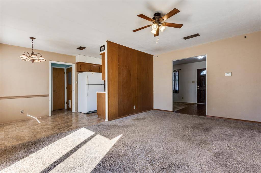 Gunter, TX 75058,113 E Oak Street