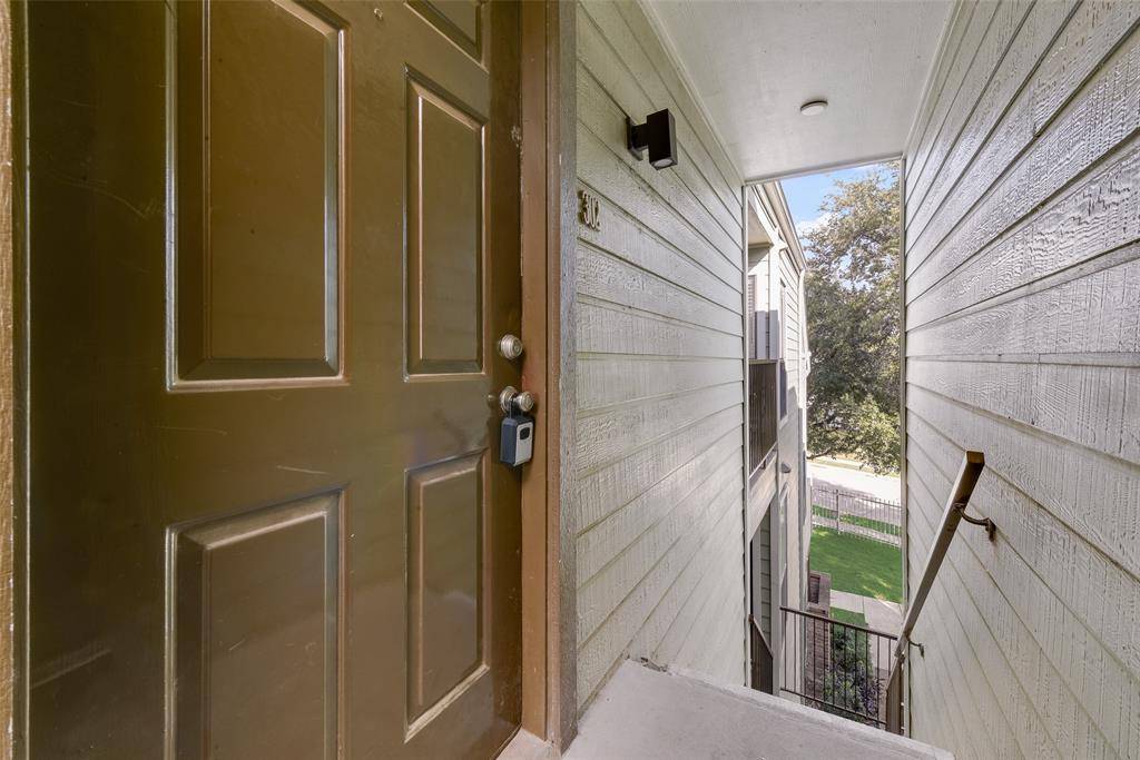 Fort Worth, TX 76107,3101 Sondra Drive #302