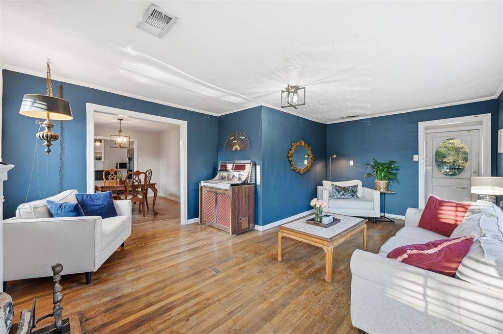 Fort Worth, TX 76111,2129 Cardinal Lane