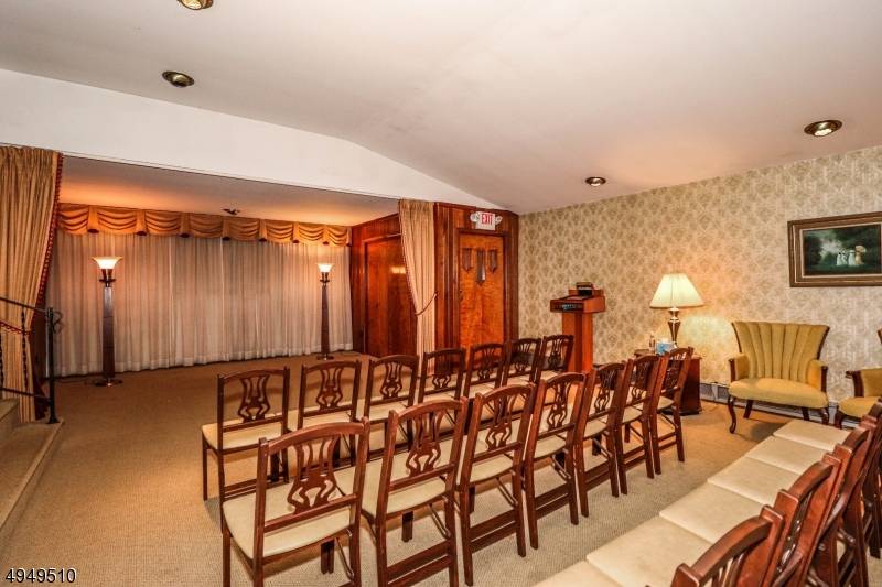 Califon Boro, NJ 07830,15 Academy St