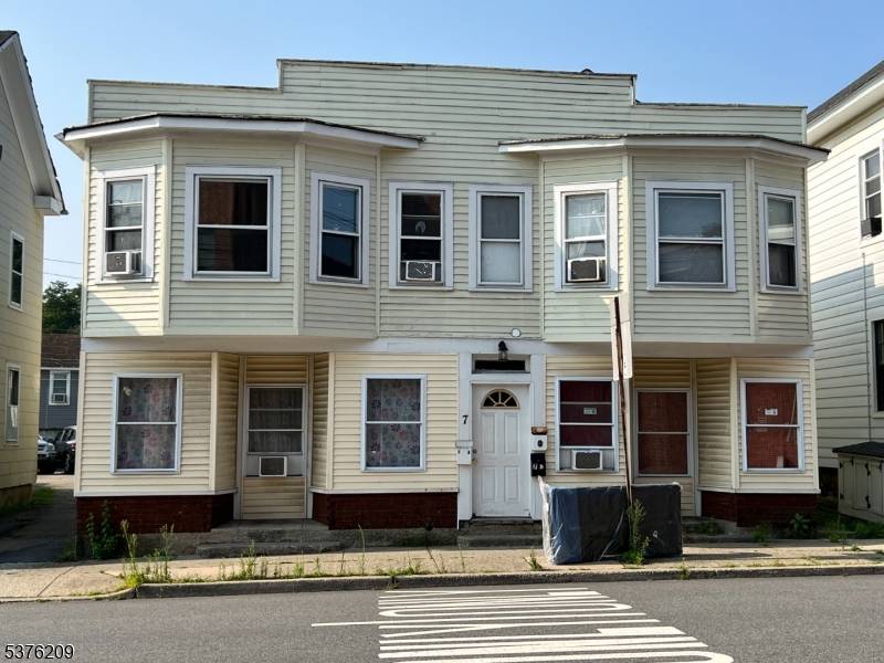 Butler Boro, NJ 07405,7 Kiel Ave