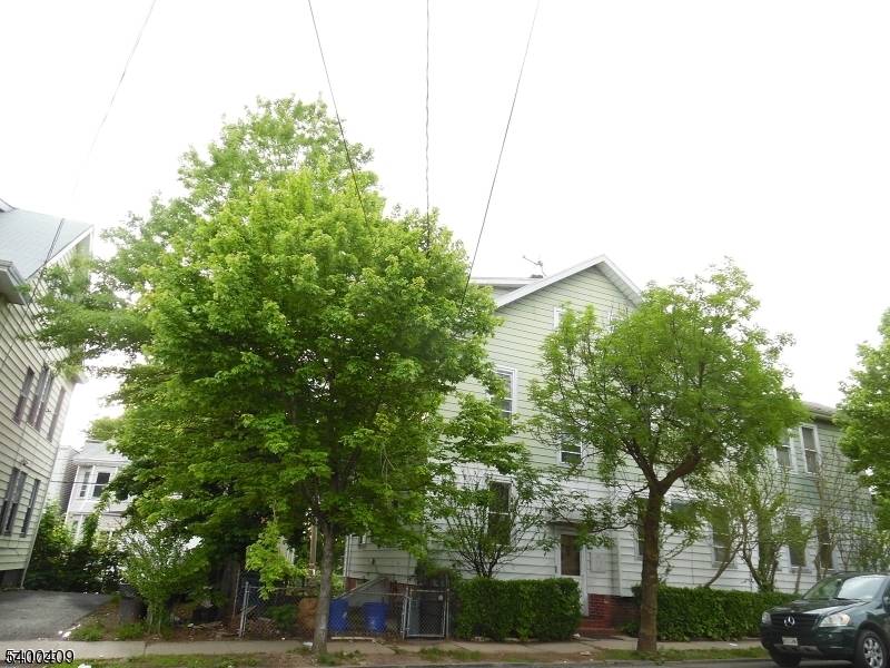 Newark City, NJ 07108,827-837 S 20TH St