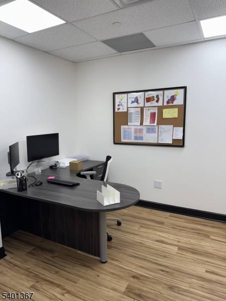 Somerville Boro, NJ 08876,58 E Main St