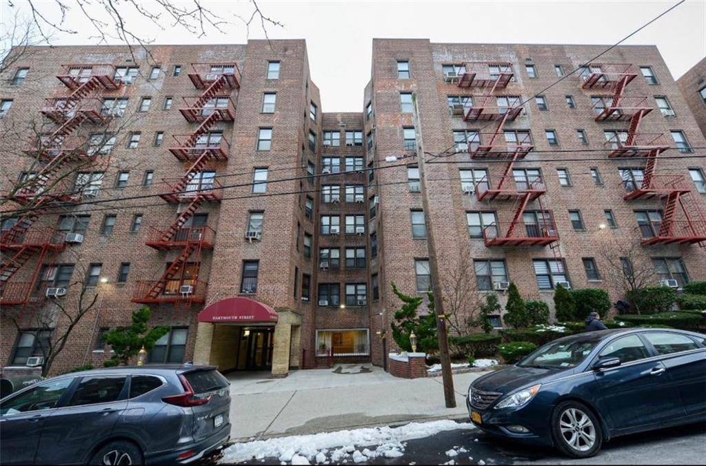 67-30 Dartmouth ST #7S, Queens, NY 11375