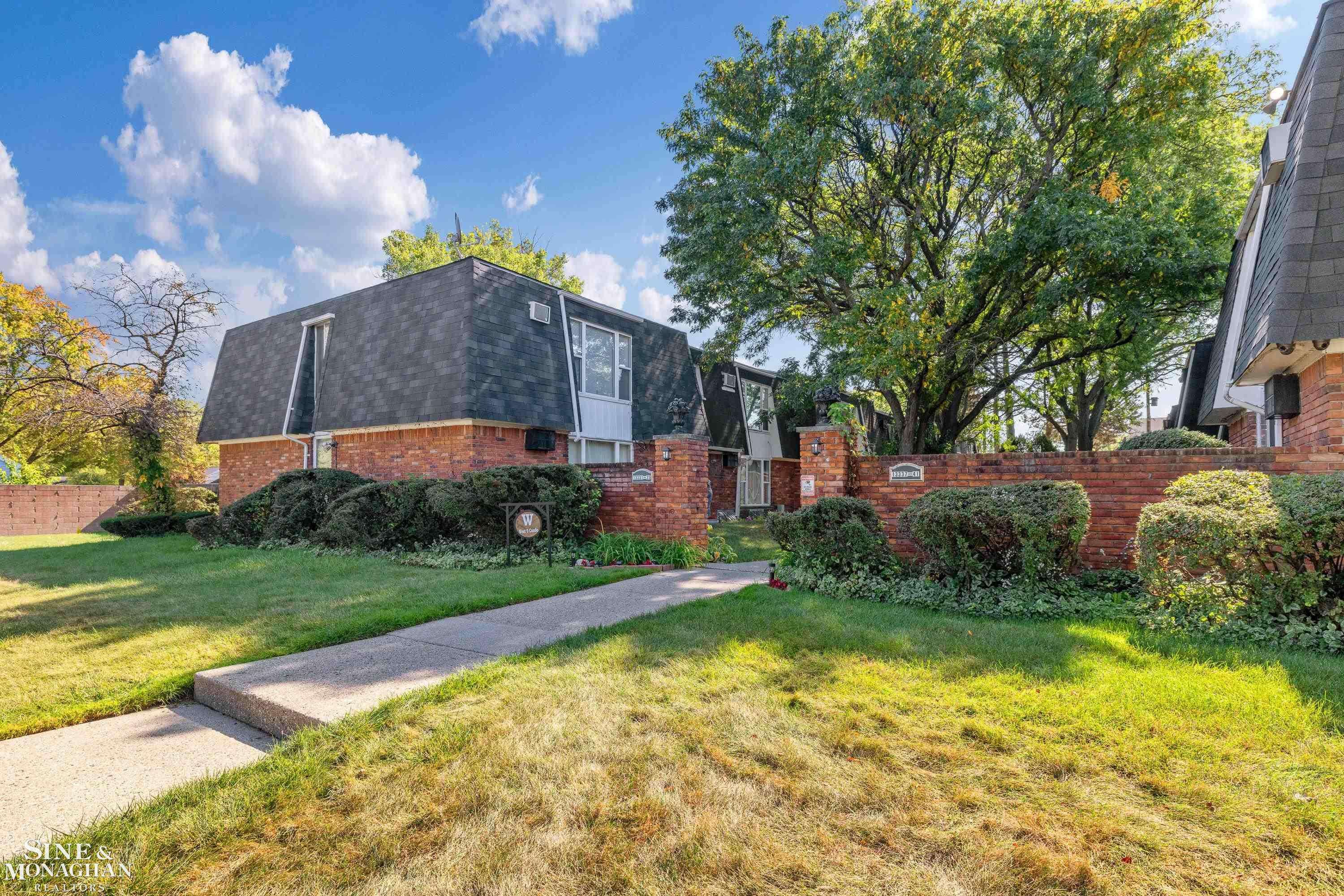 Oak Park, MI 48237,13333 W Nine RD