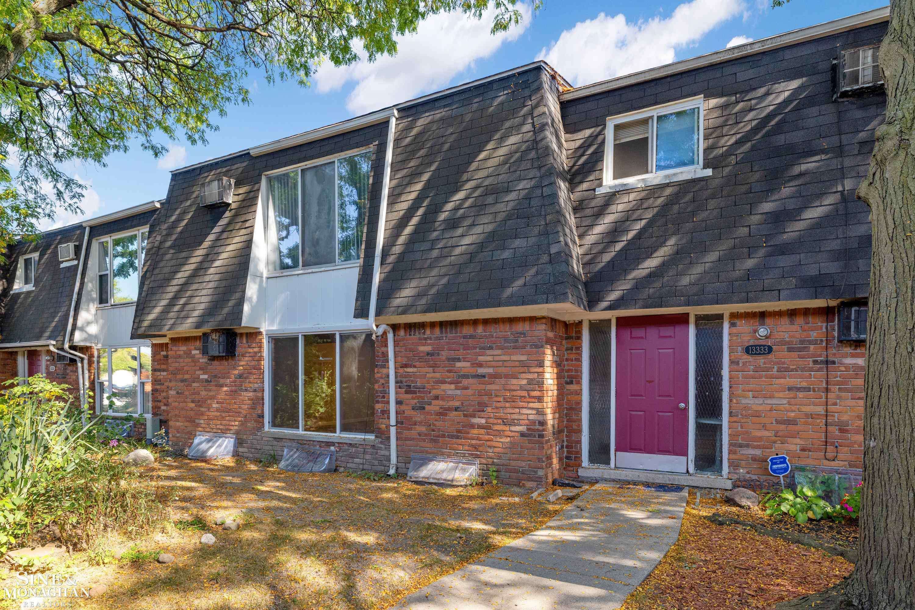 Oak Park, MI 48237,13333 W Nine RD