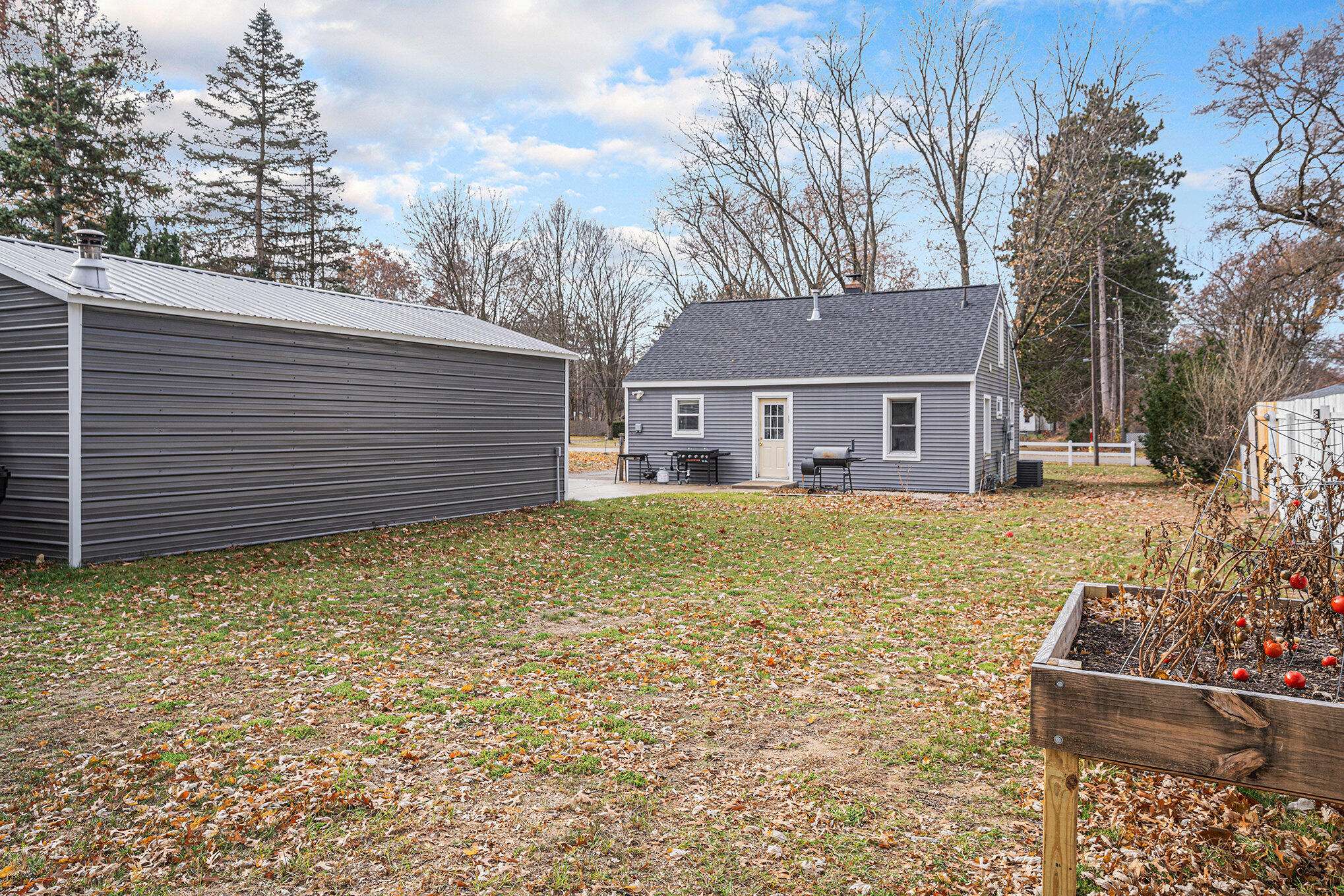 Muskegon, MI 49444,3304 Charles ST