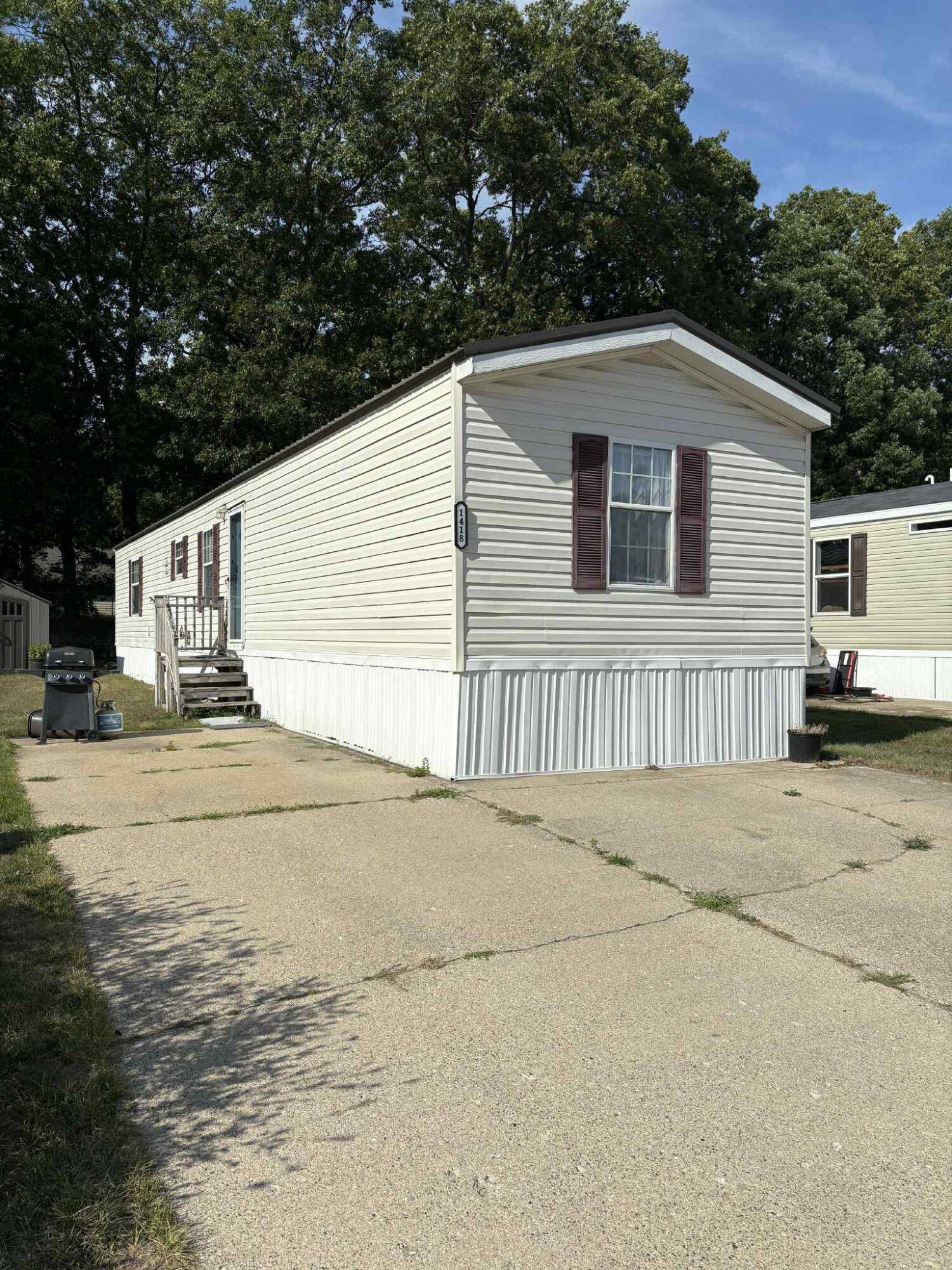 Norton Shores, MI 49444,1418 Saskatoon AVE