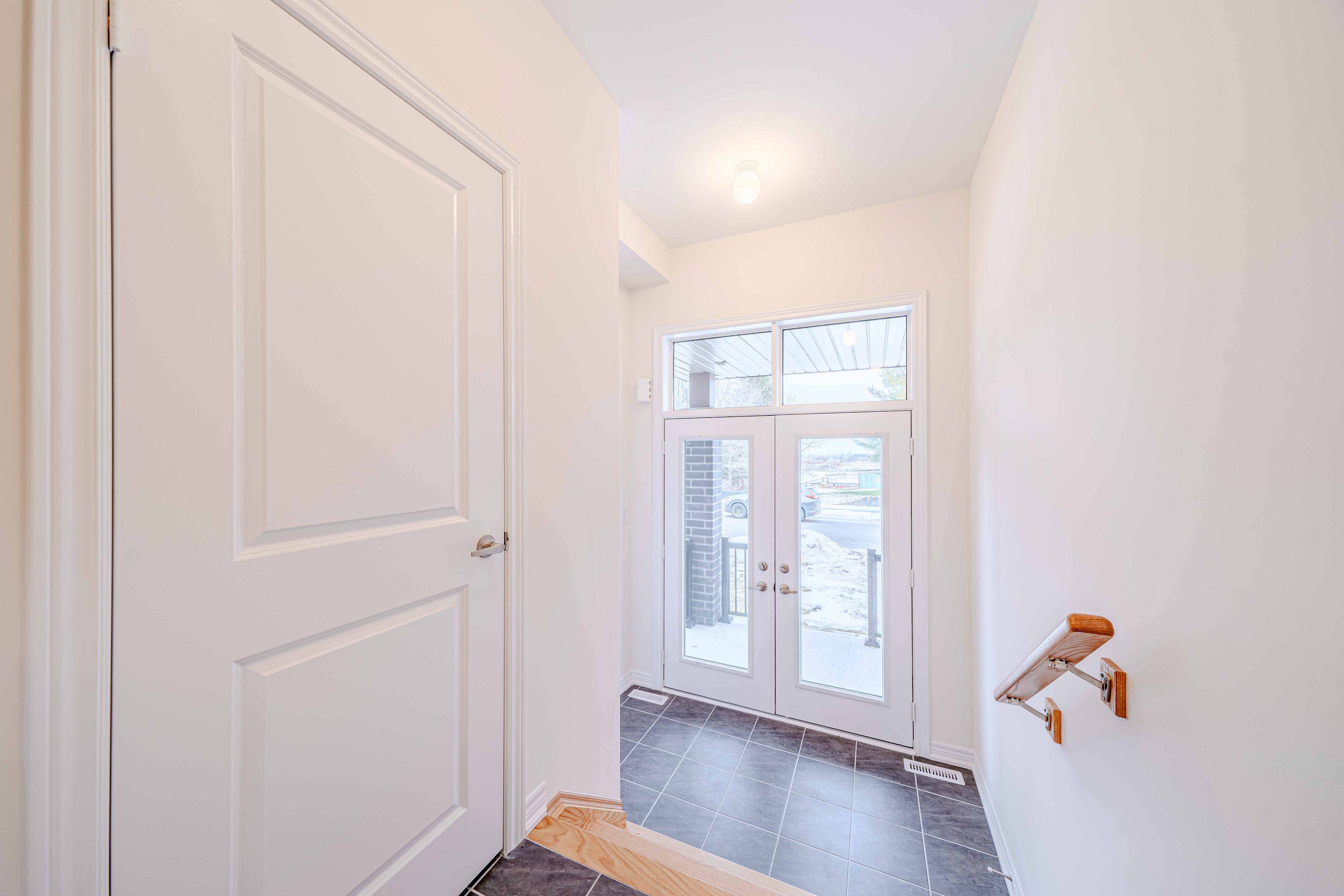 Oshawa, ON L1L 0W4,2057 Horace Duncan CRES