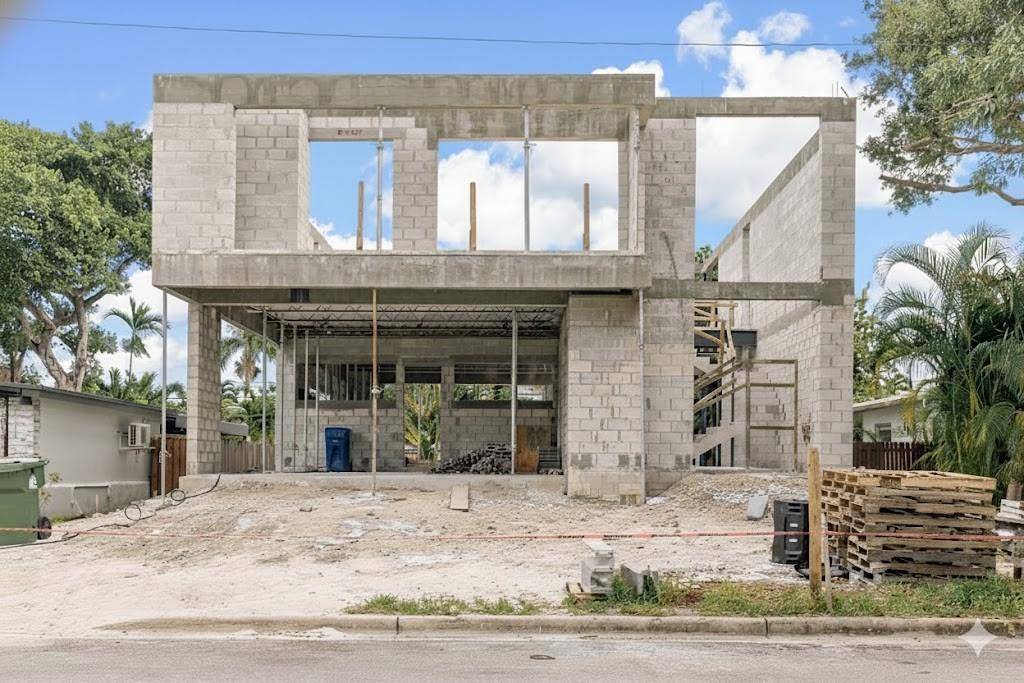 Fort Lauderdale, FL 33305,1704 NE 16th Ter